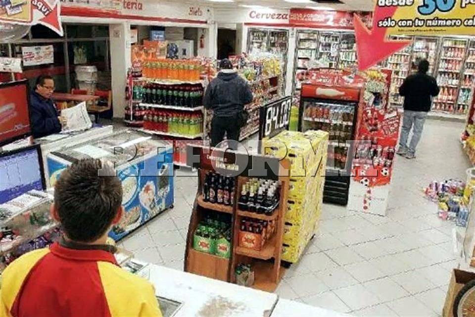 Pase A La Siguiente Caja Oxxo Abre Sistema De Autocobro 0295