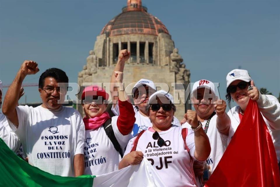 Marchan al Hemiciclo en defensa del Poder Judicial