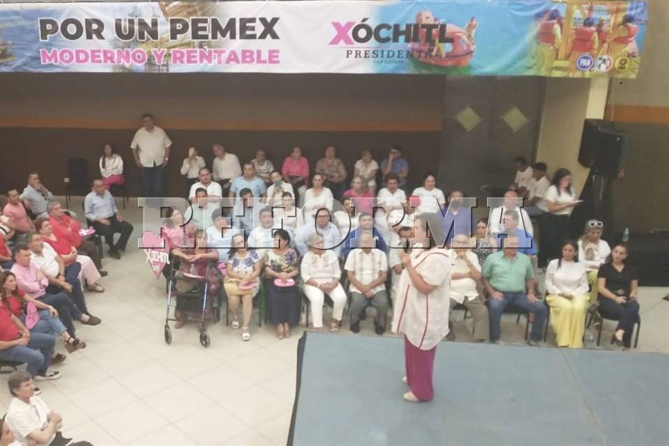 AMLO hizo de Pemex un negocio familiar, acusa Xóchitl