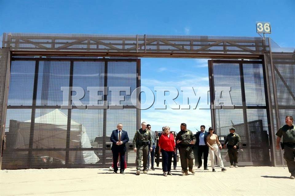 Recorre Bárcena frontera en El Paso; advierte ilegalidad