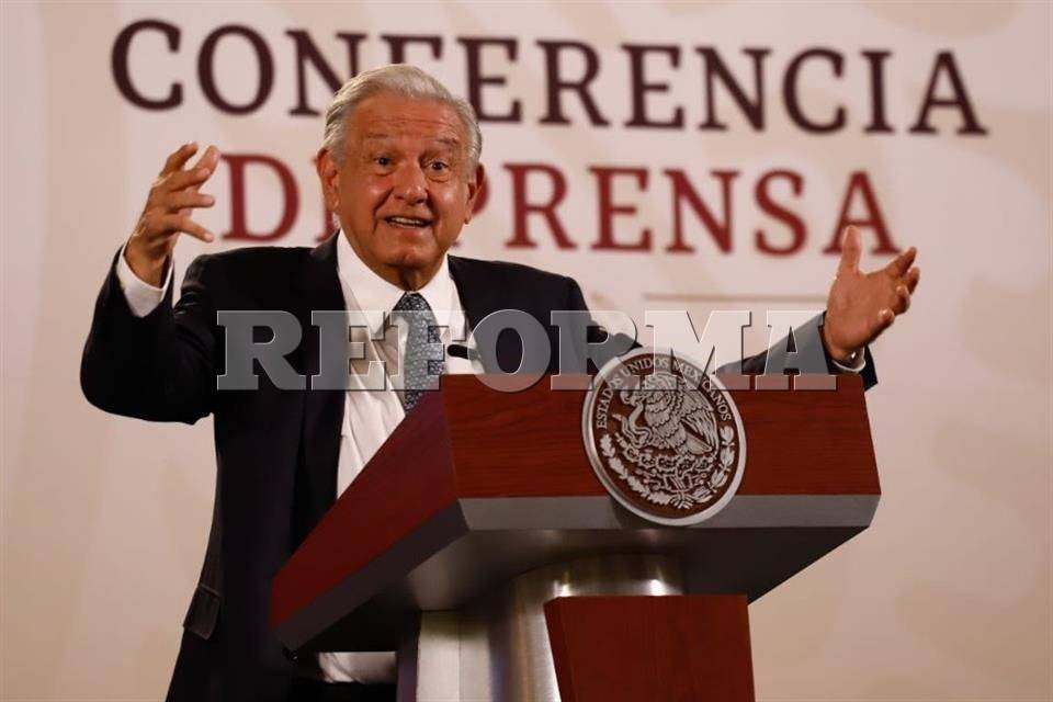 Critica AMLO ‘papelón’ de INAI sobre Casar