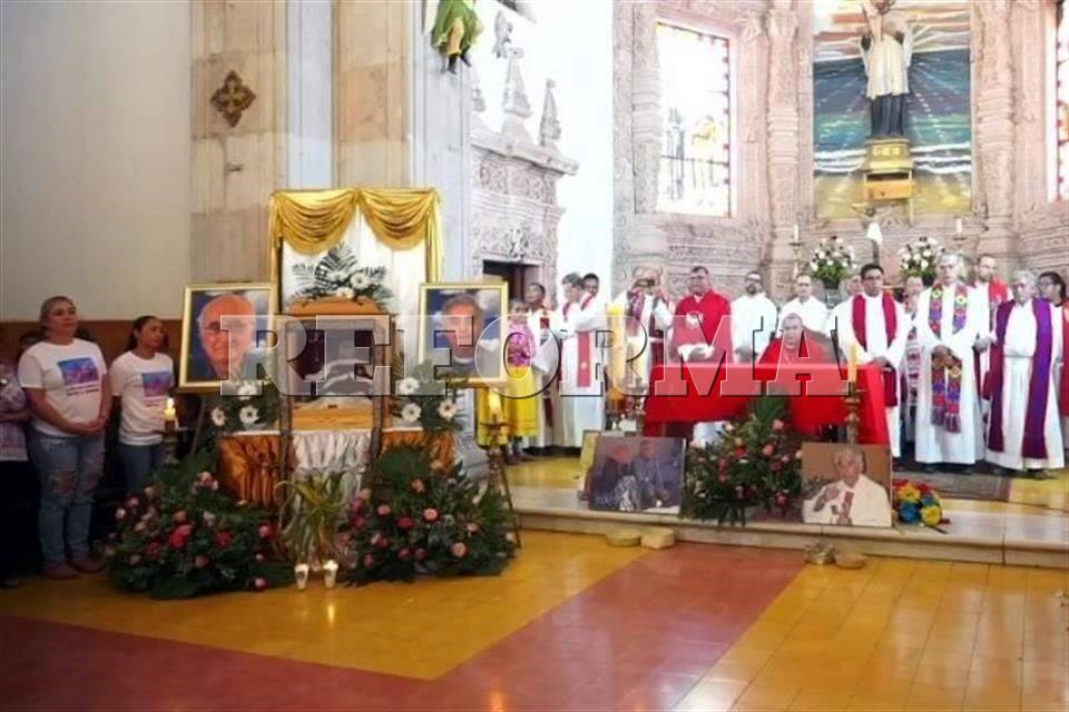 Hacen misa en Cerocahui por jesuitas asesinados hace 2 años