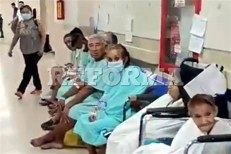Duermen pacientes en pasillos del IMSS-Yucatán