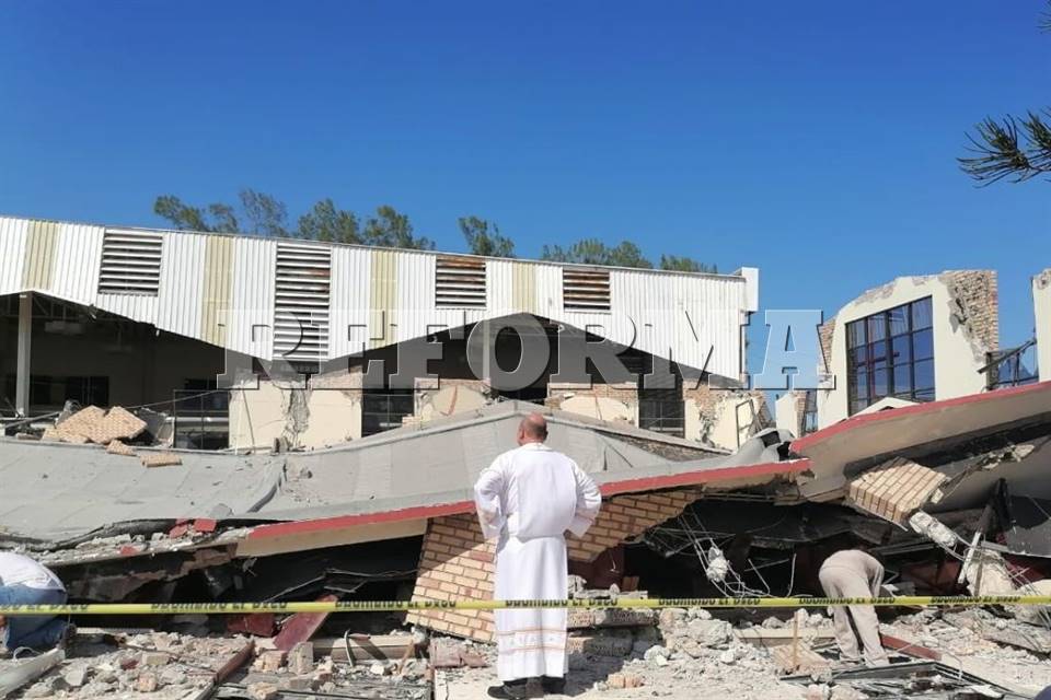 Cae techo de iglesia en Ciudad Madero; reportan 5 muertos