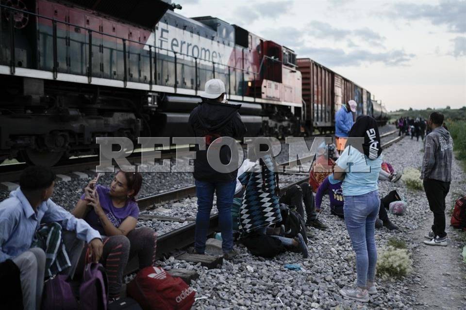 Baja INM a 27 mil migrantes de trenes en 2 semanas