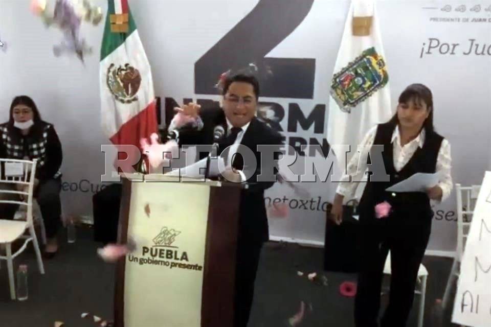 Corren a Edil de Juan C. Bonilla, Puebla, a ‘florazos’