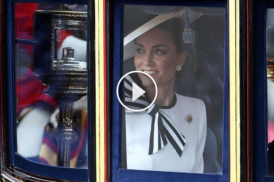 Kate Middleton luce radiante en desfile
